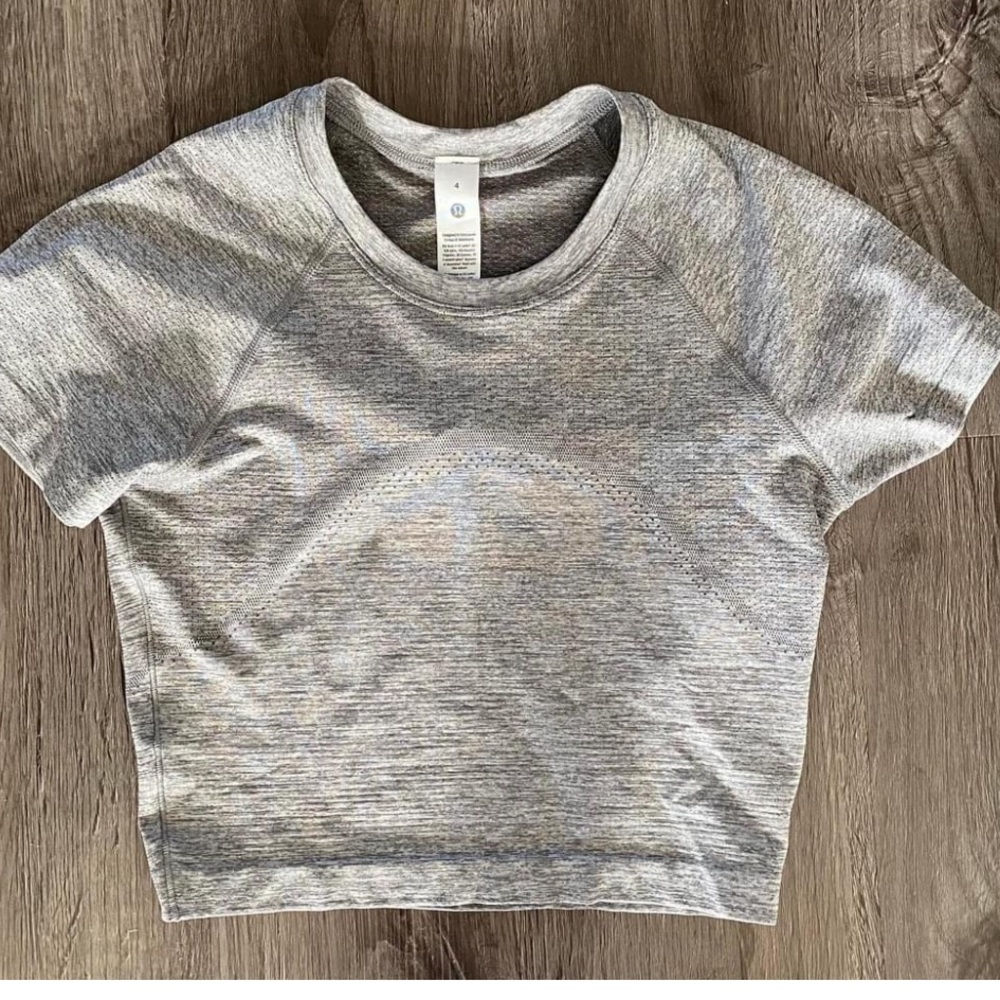 grey swiftly tech cropped short sleeve